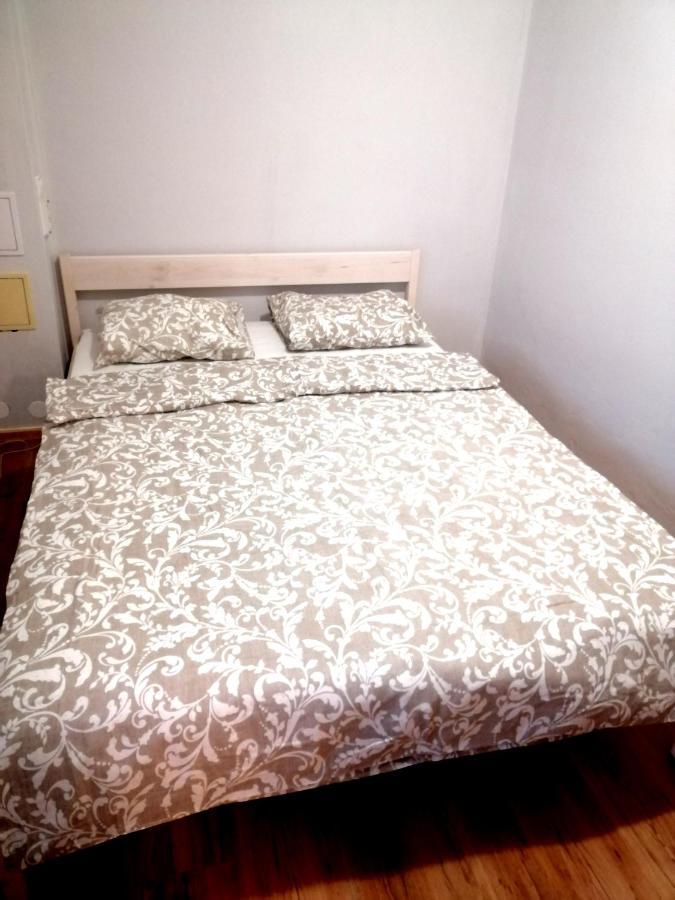 Apartmaji Renc Rence Екстер'єр фото